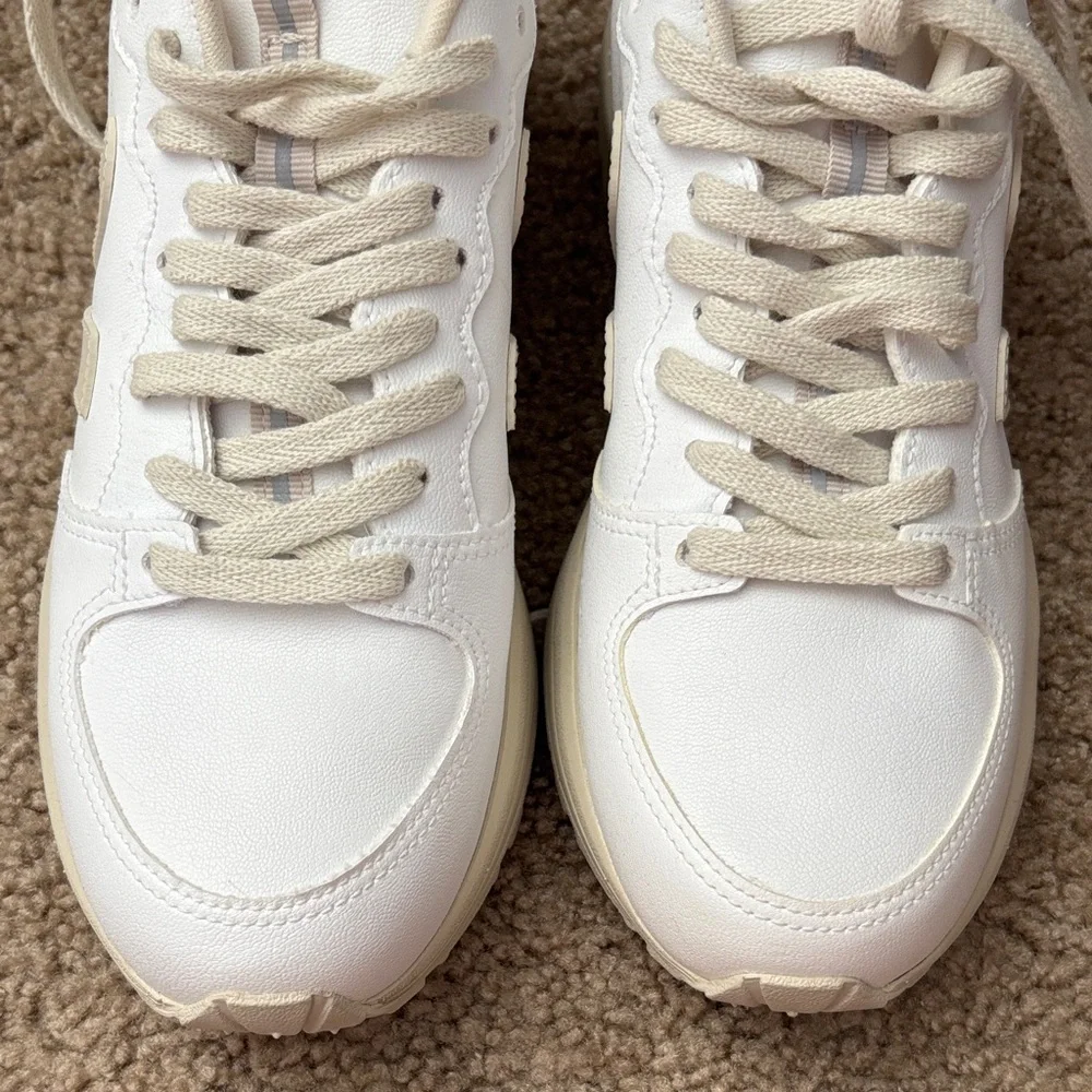Veja Off-White and Beige Sneakers, brand new - Picture 3 of 5